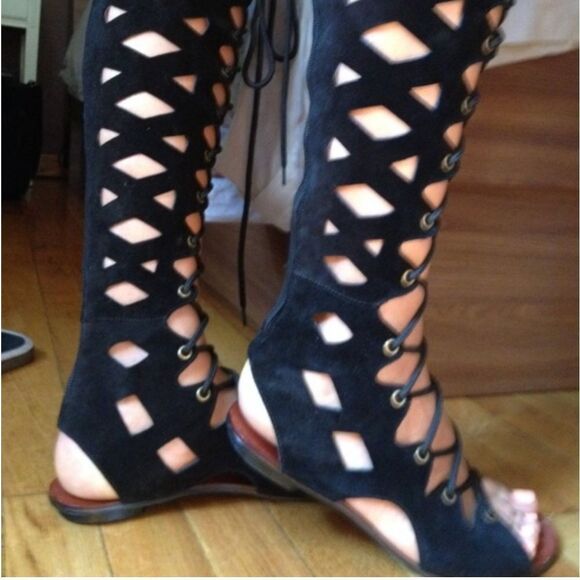 Soles Tan Suede Tall Laser Cut Gladiator Sandal Boots Sz 40 - Picture 13 of 14